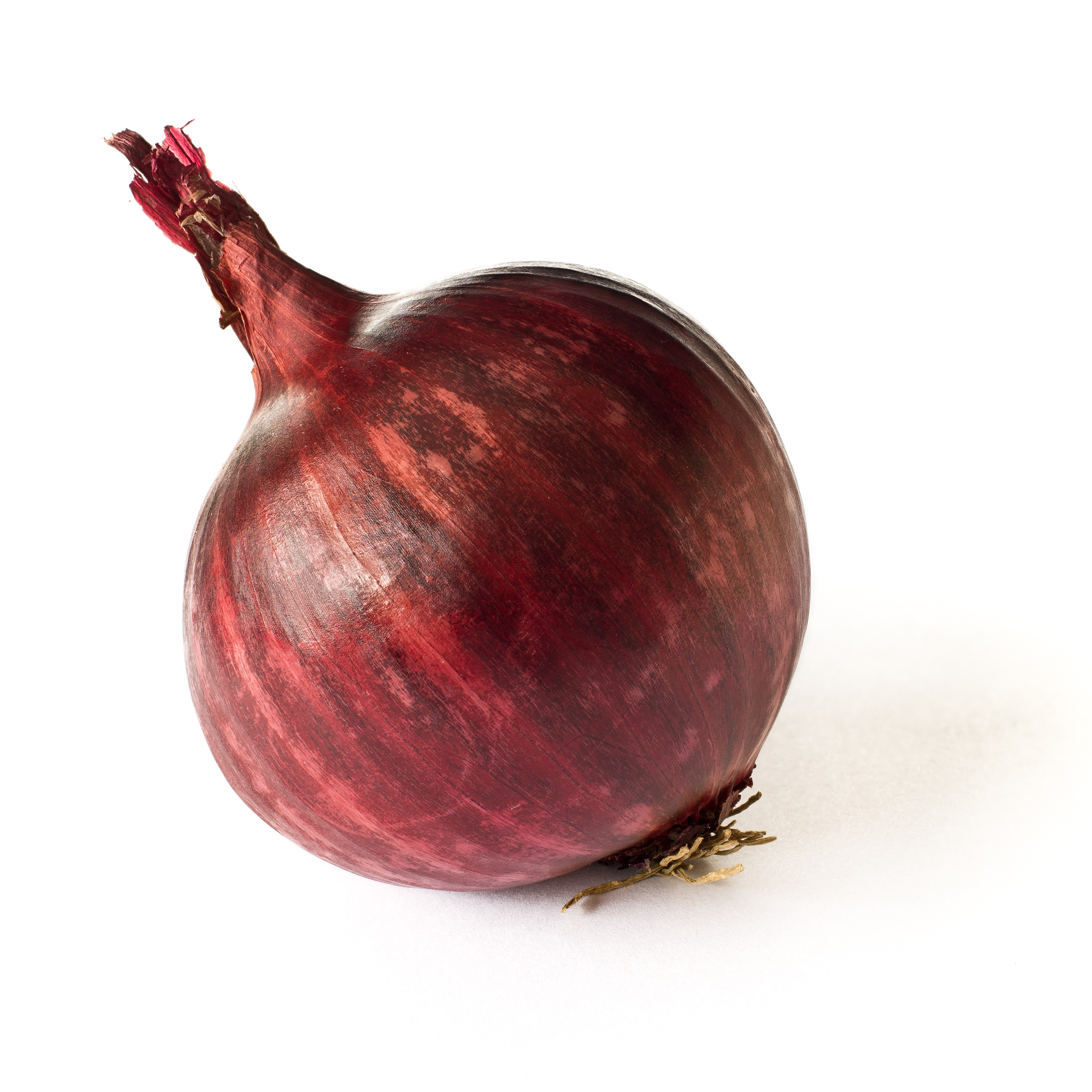 Fresh Nashik Red Onions - Firm bulbs with extended shelf life - Export graded 40-60mm size